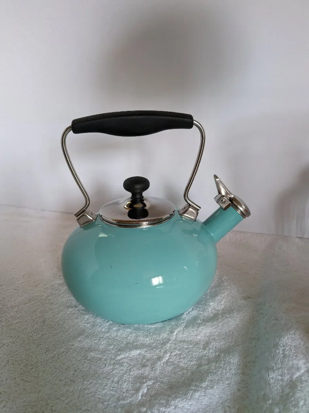 RARE VINTAGE CHANTAL ENAMEL-ON-STEEL WHISTLING TEA KETTLE